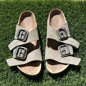 Birkenstock Arizona Men’s 42 Narrow